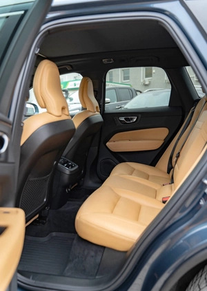 Volvo XC 60 cena 156000 przebieg: 56000, rok produkcji 2019 z Białystok małe 781